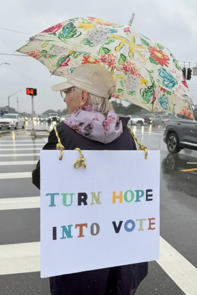 Lady with sing Turn Hope into Vote